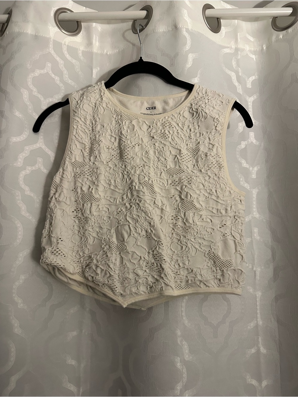 Cider Ivory Lace-Textured Sleeveless Tank